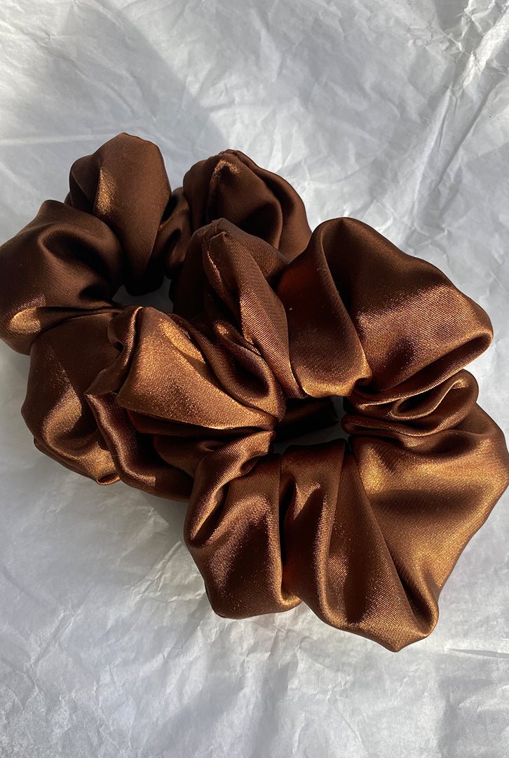 Scrunchie marrón mujer